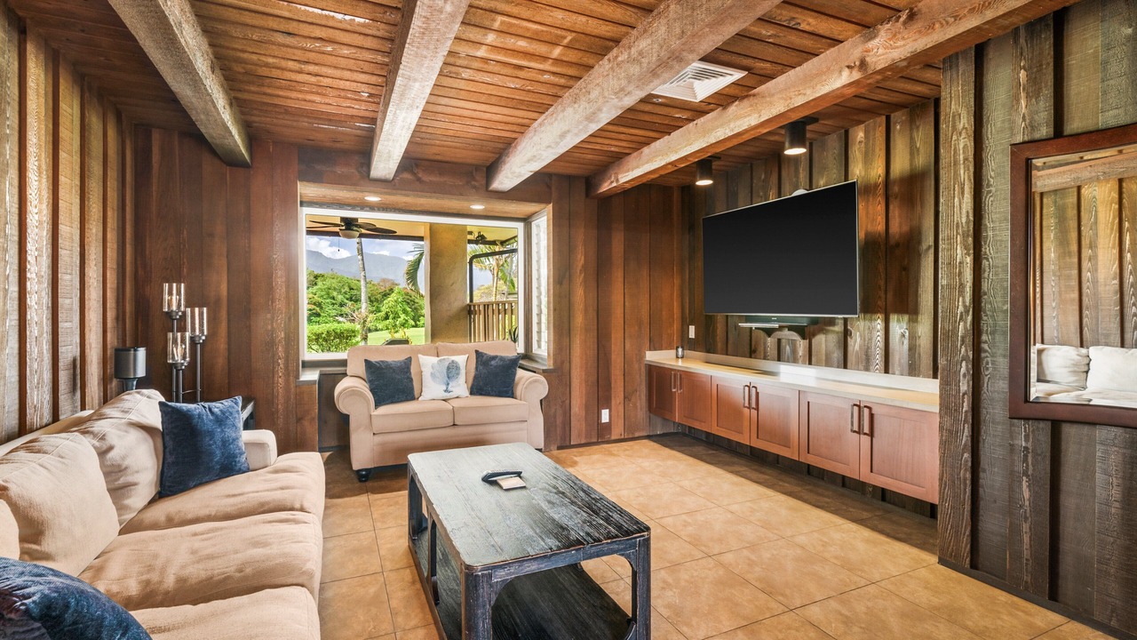 Photo of Livingroom in Princeville