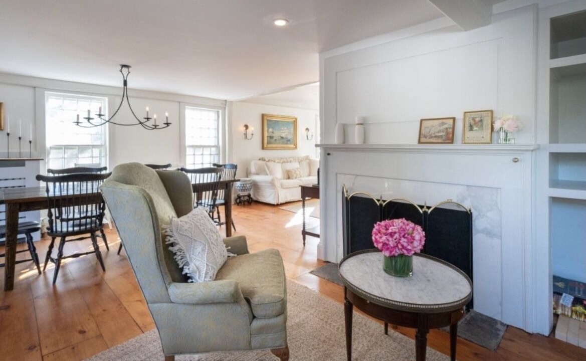 Photo of Livingroom in Nantucket Town