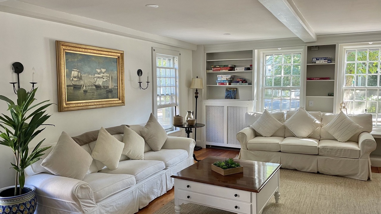Photo of Livingroom in Nantucket Town