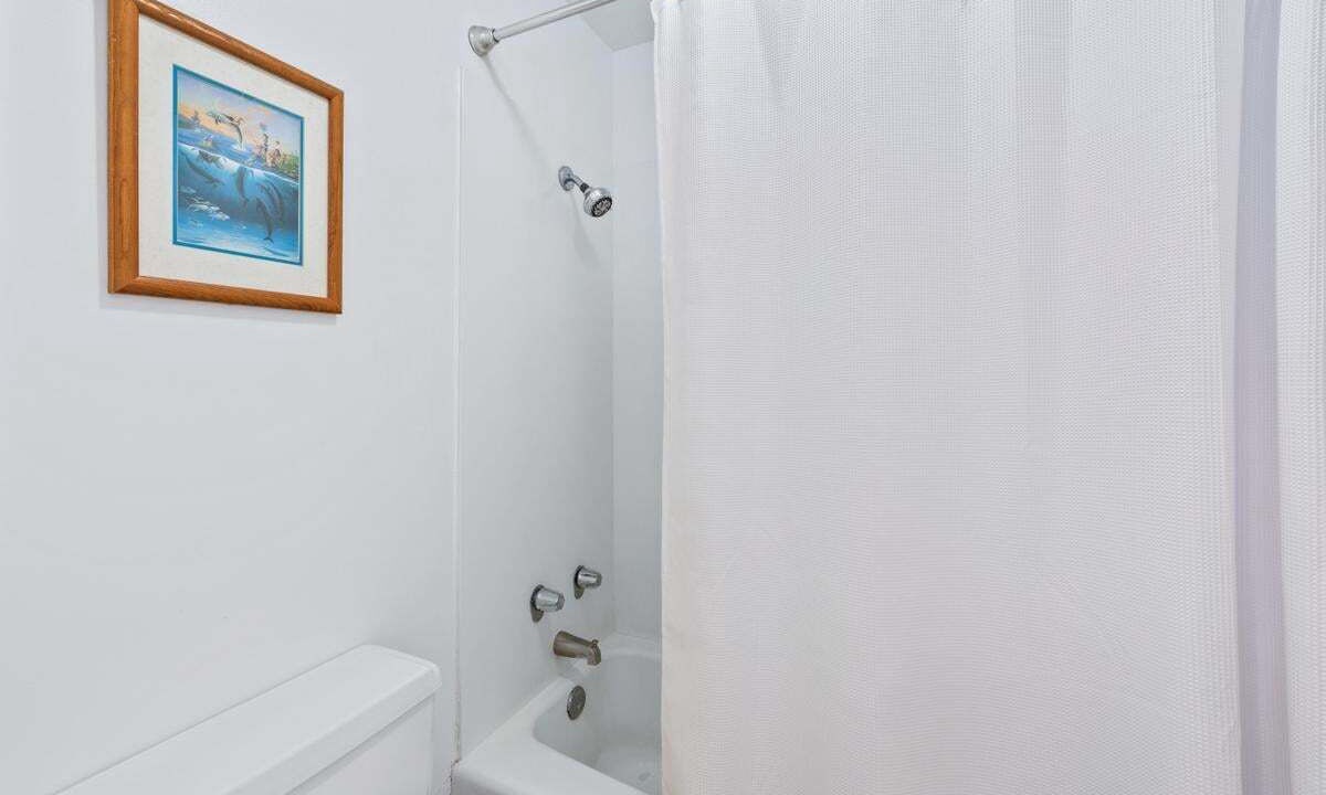 Photo of Bathroom in Historic Kailua Village