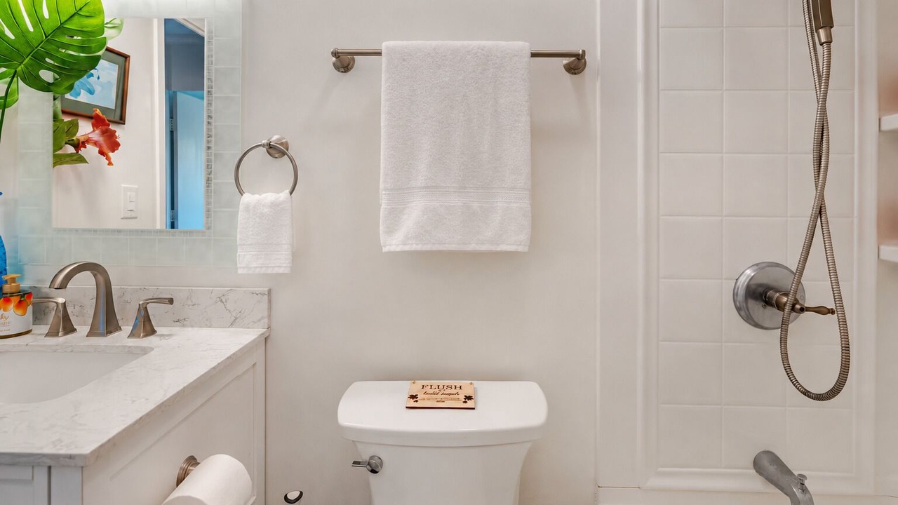 Photo of Bathroom in Kahuku