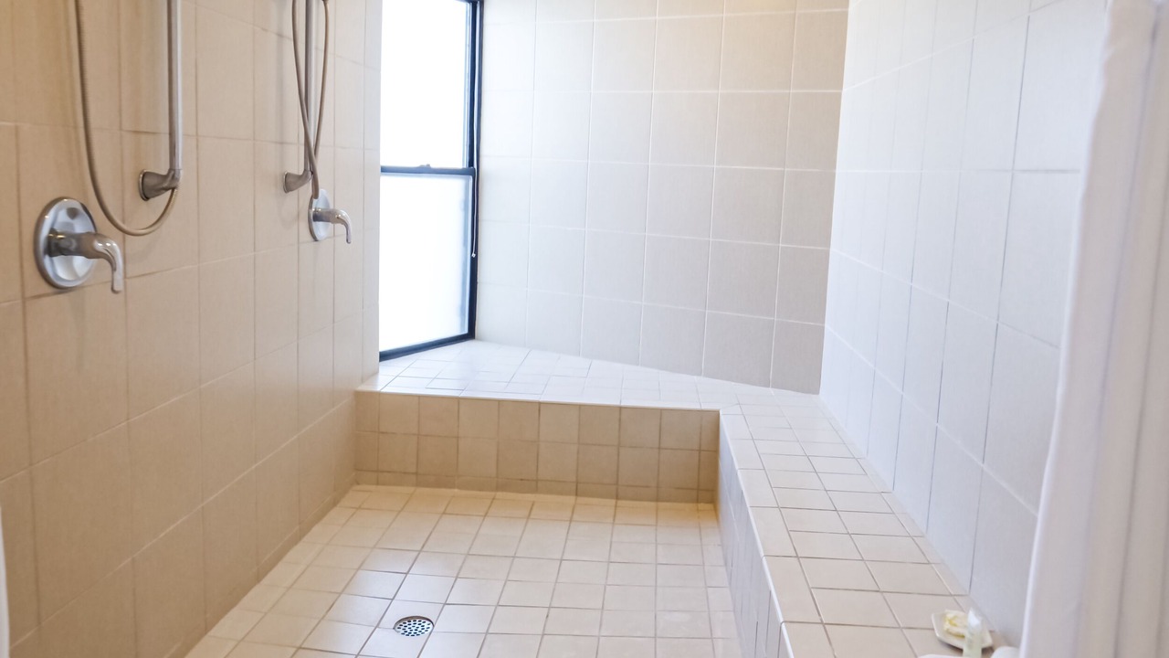 Photo of Bathroom in Historic Kailua Village