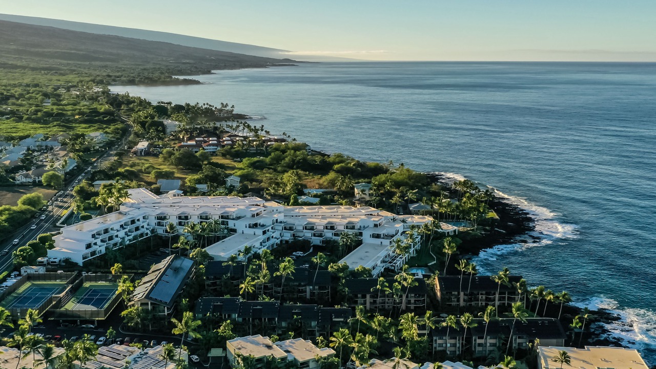Photo of Others in Historic Kailua Village