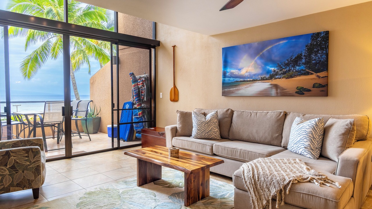 Photo of Livingroom in Kahana