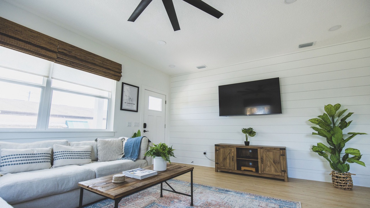 Photo of Bedroom in Crescent Beach