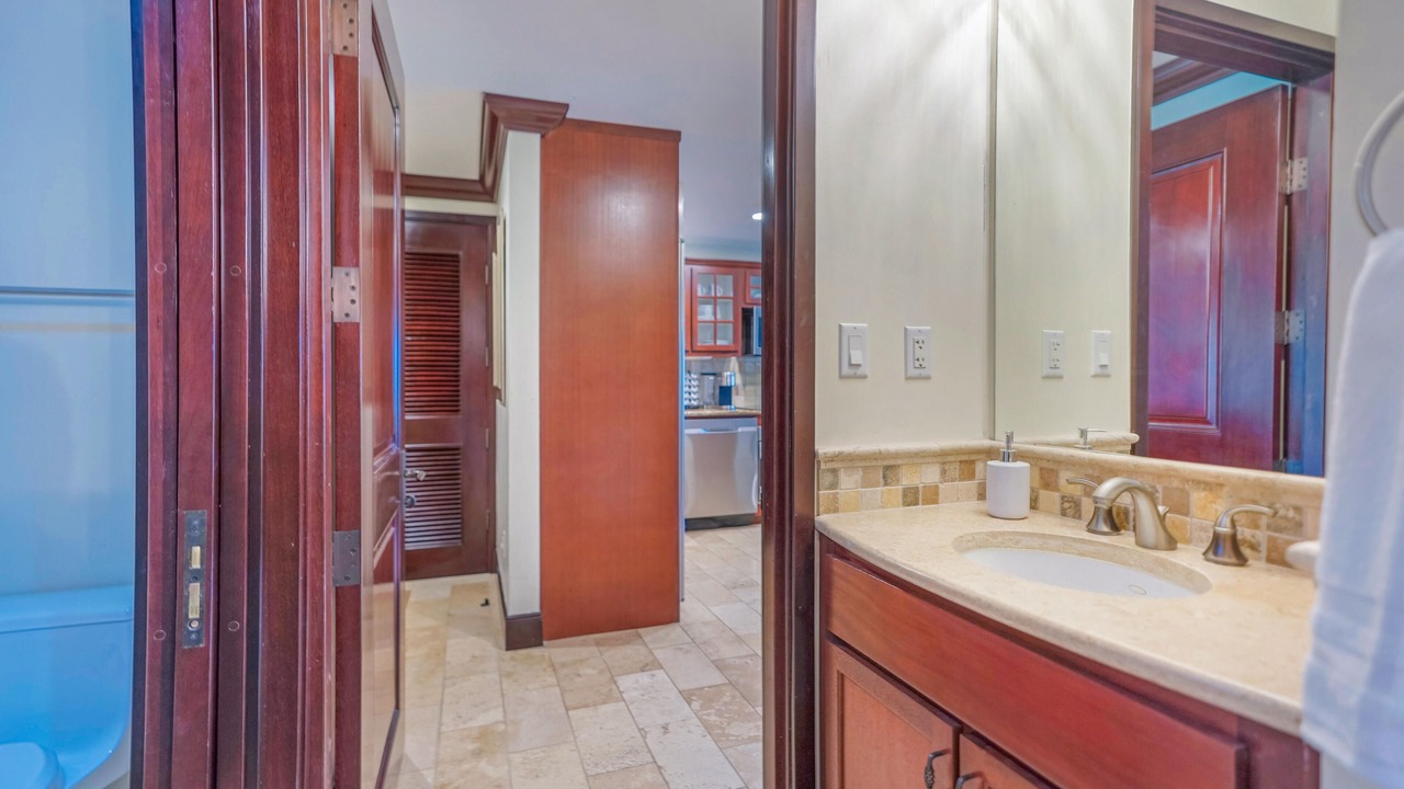 Photo of Bathroom in Wailua