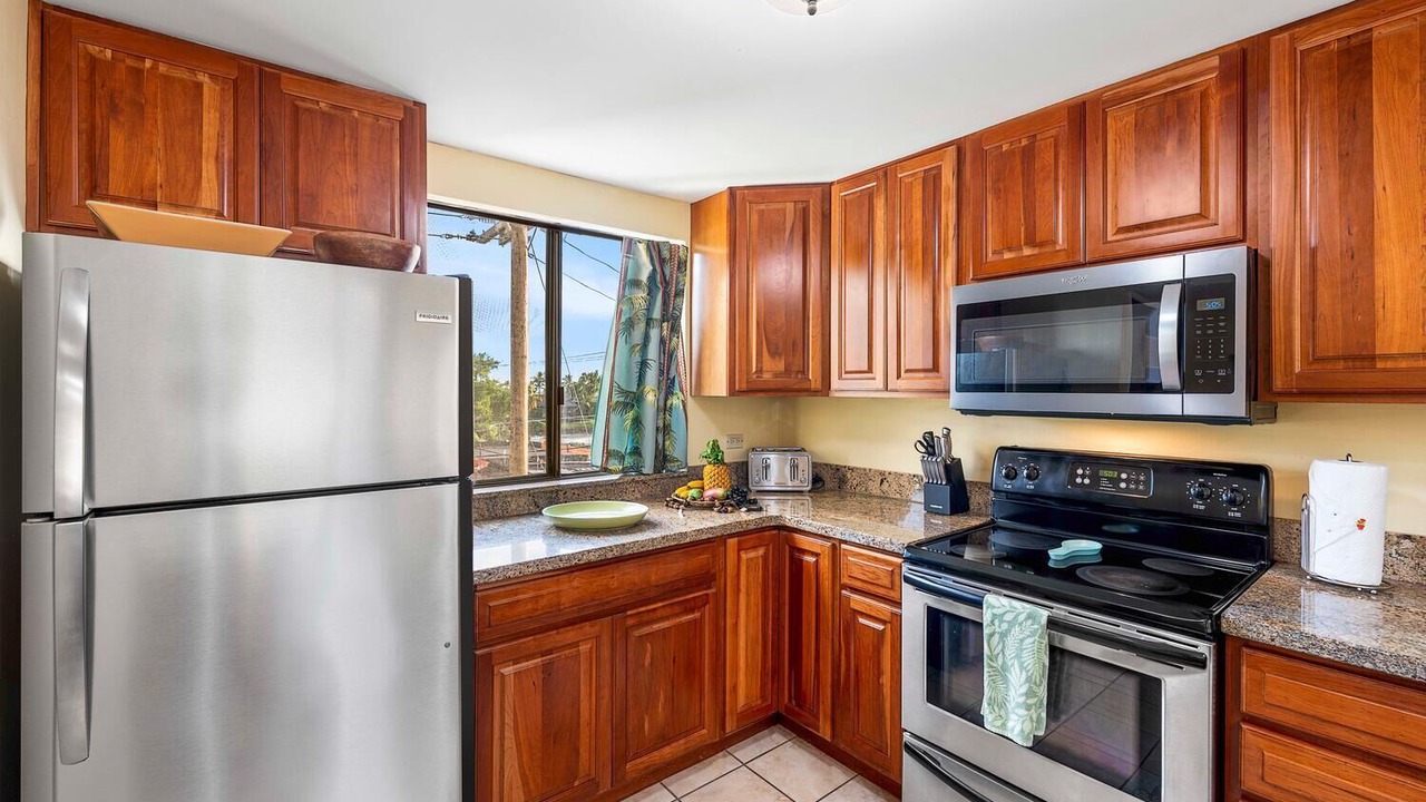 Photo of Kitchen in Kahaluu Bay