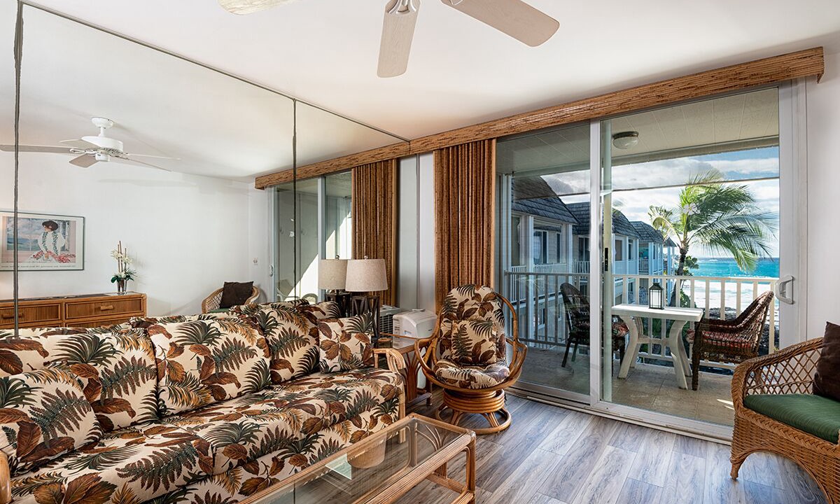 Photo of Livingroom in Historic Kailua Village