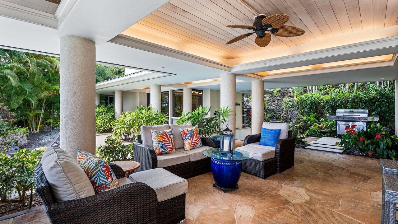 Photo of Patio Balcony in Kahaluu-Keauhou