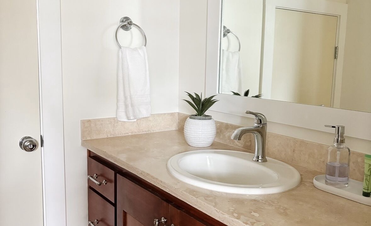 Photo of Bathroom in Poipu