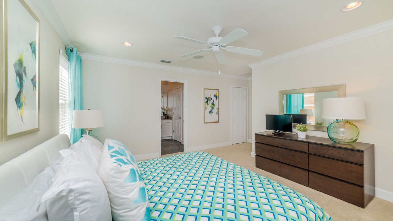 Photo of Bedroom in Watersong