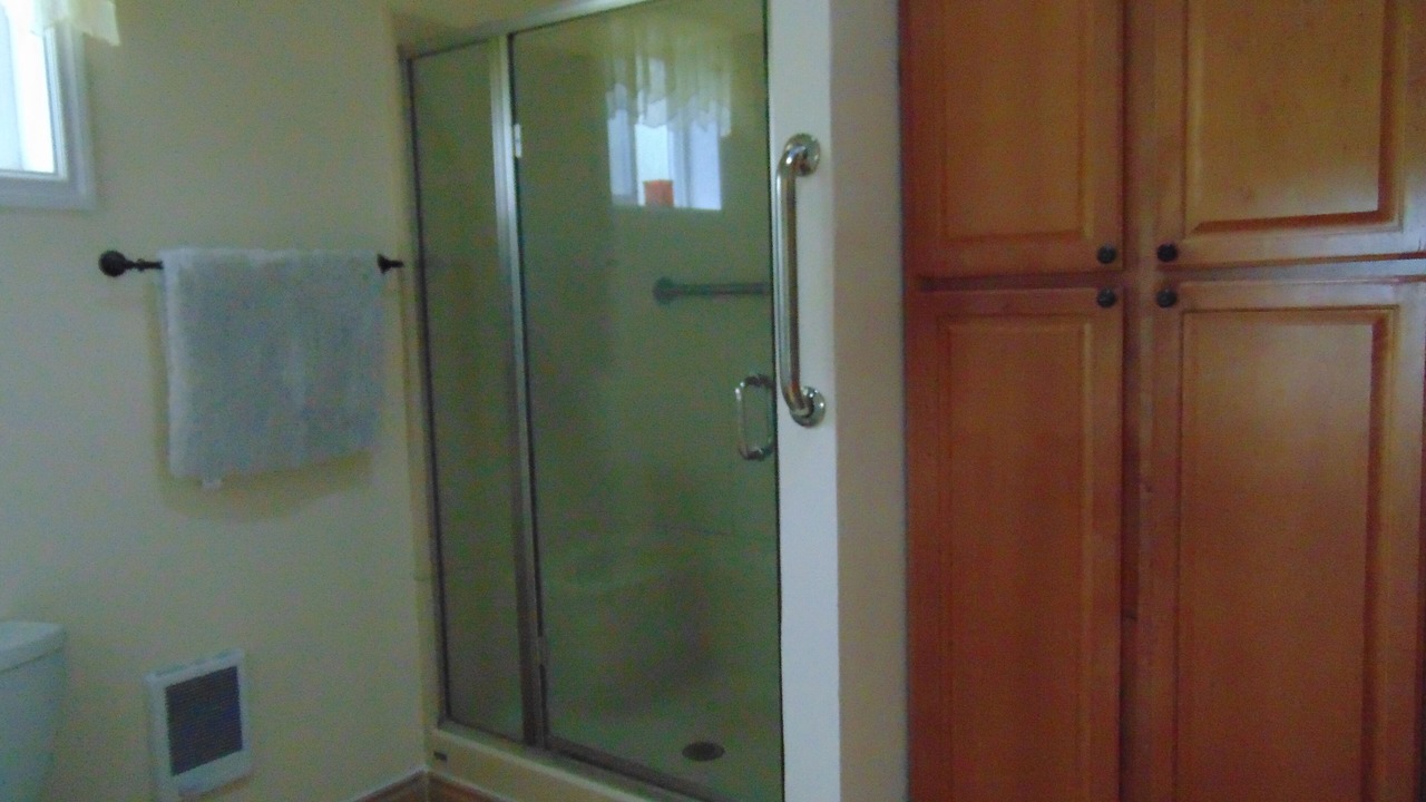 Photo of Bathroom in Canby