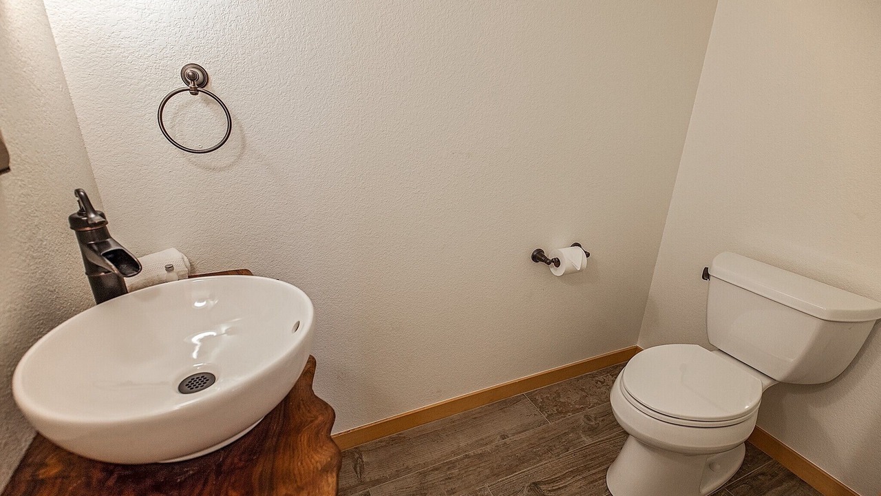 Photo of Bathroom in Skyland