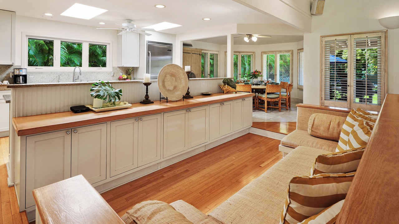 Photo of Livingroom in Bayview