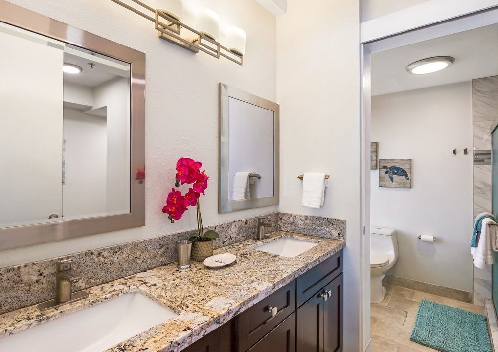 Photo of Bathroom in Kahana