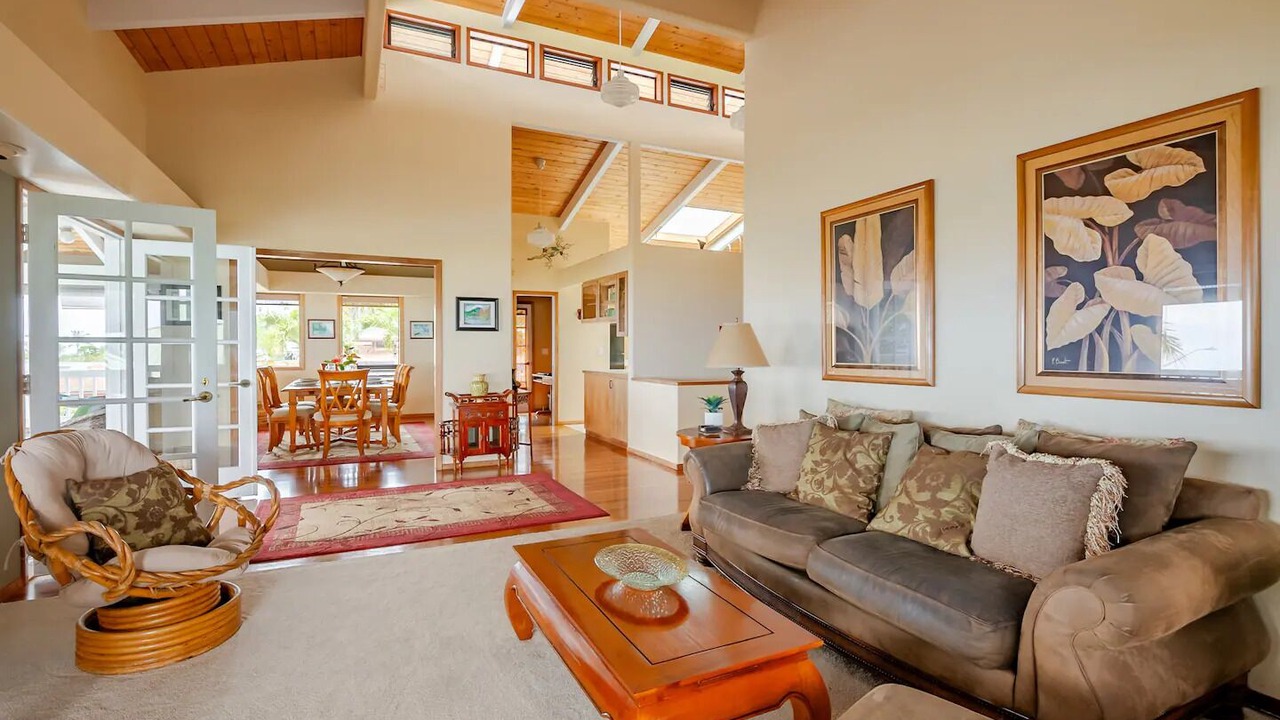 Photo of Livingroom in Kona Palisades