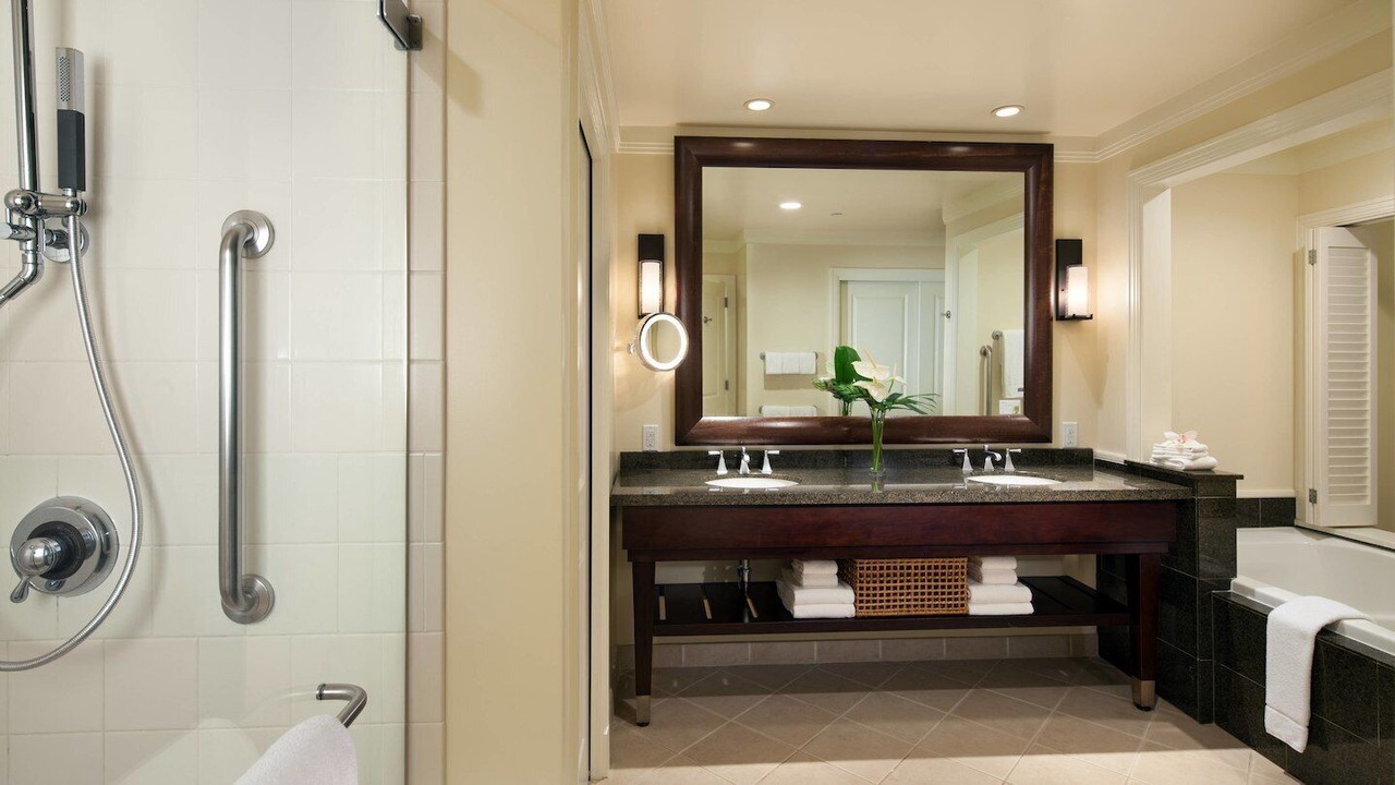 Photo of Bathroom in Kaanapali