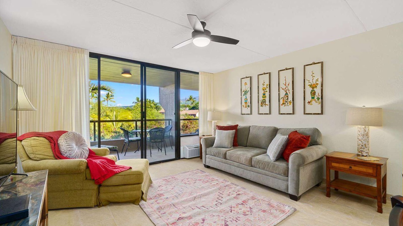Photo of Livingroom in Historic Kailua Village