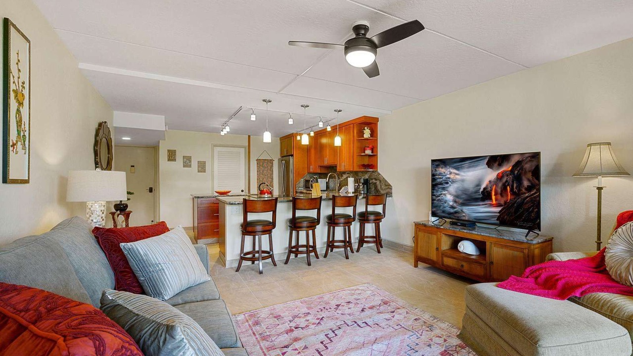 Photo of Livingroom in Historic Kailua Village