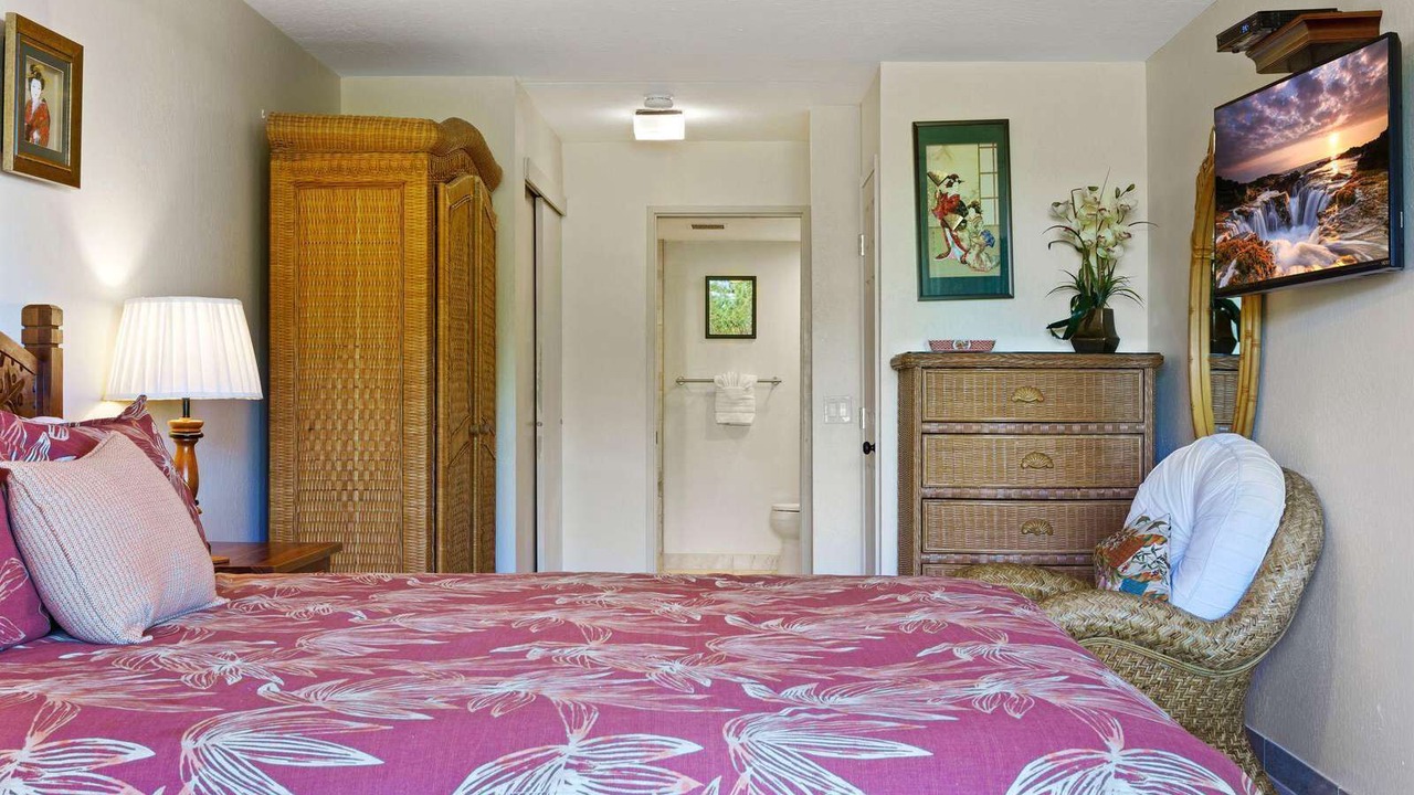 Photo of Bedroom in Historic Kailua Village
