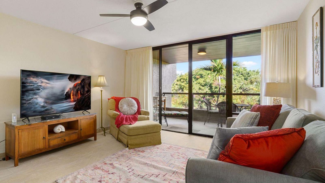 Photo of Livingroom in Historic Kailua Village