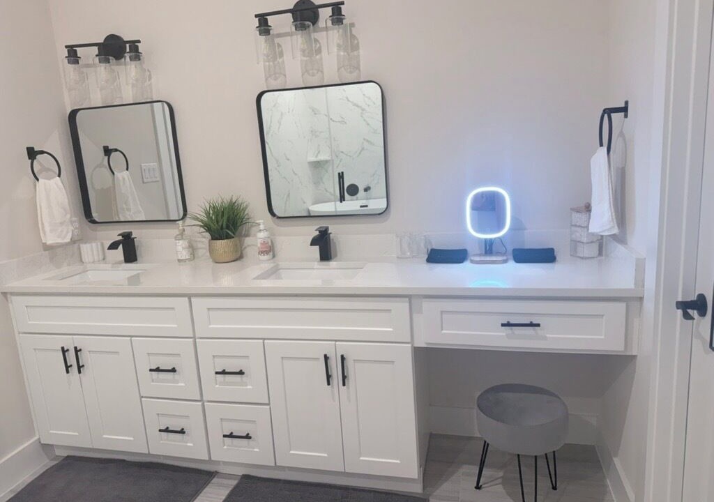 Photo of Bathroom in El Lago