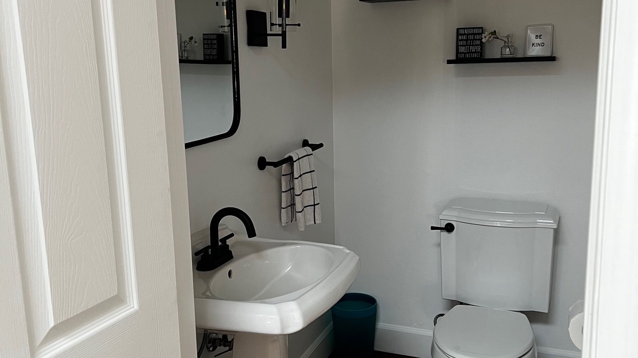 Photo of Bathroom in Sunset Ridge