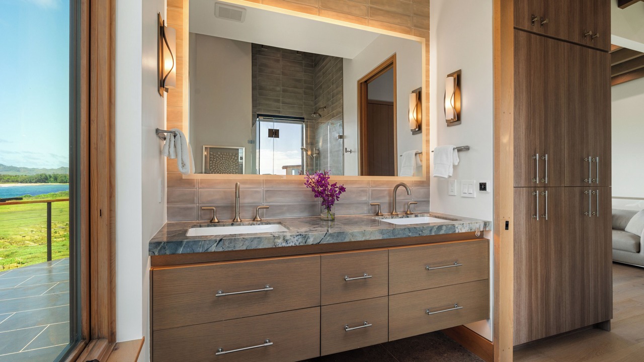 Photo of Bathroom in Poipu