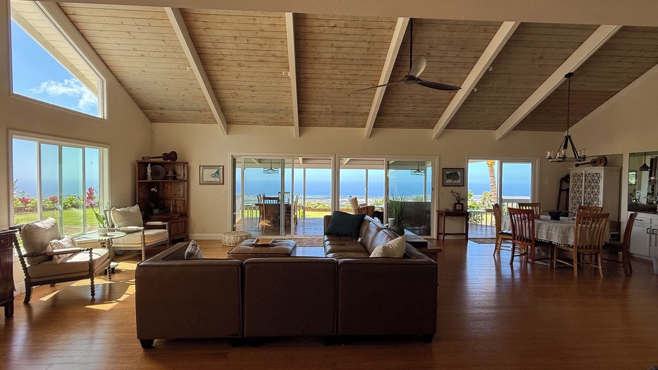 Photo of Livingroom in Kalaoa