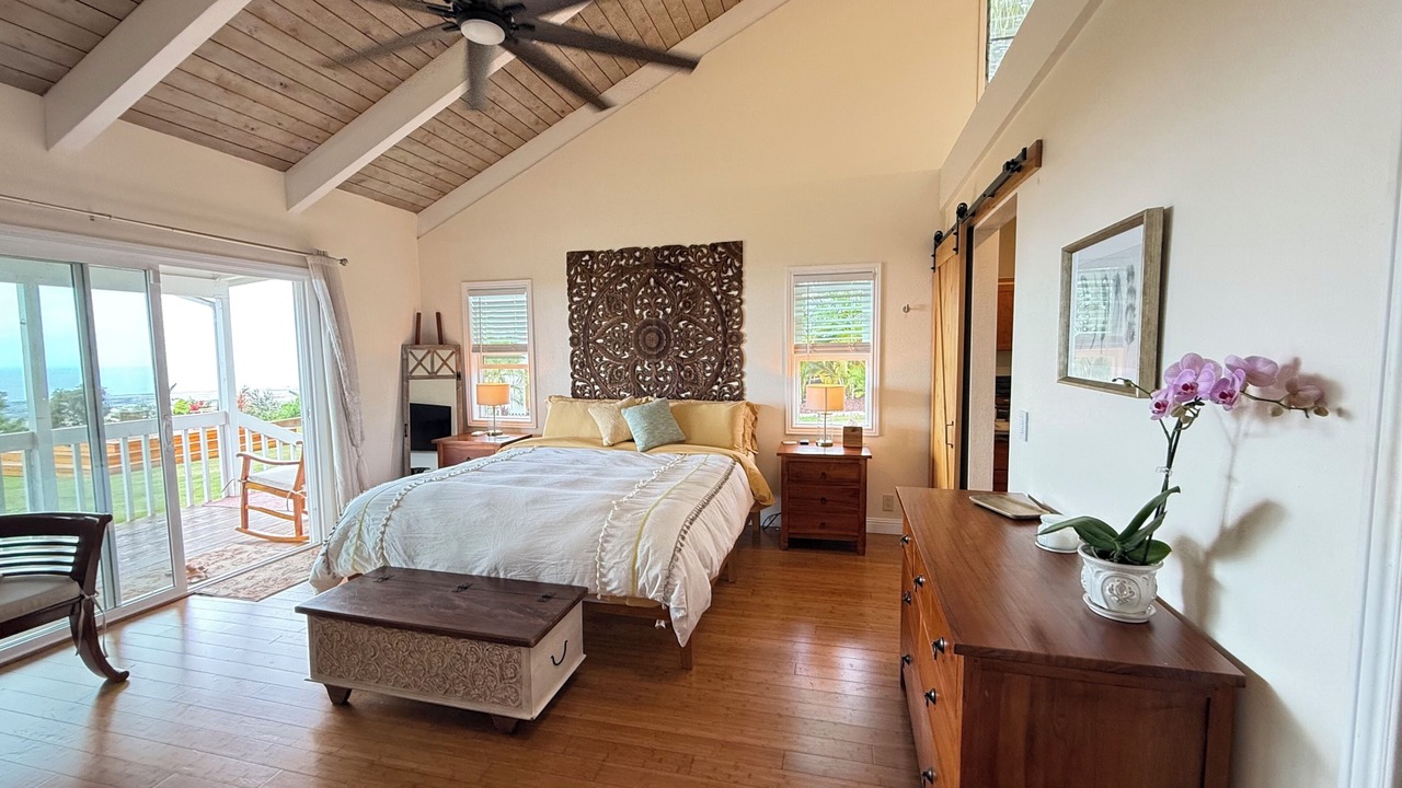 Photo of Bedroom in Kalaoa