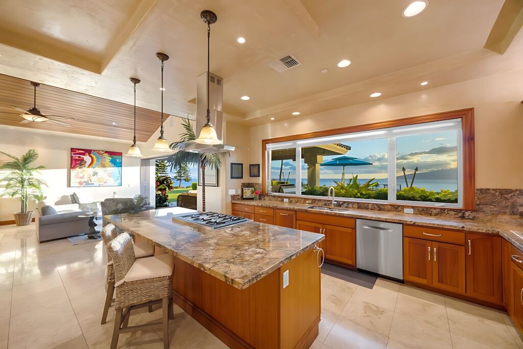 Photo of Kitchen in Historic Lahaina Front Street
