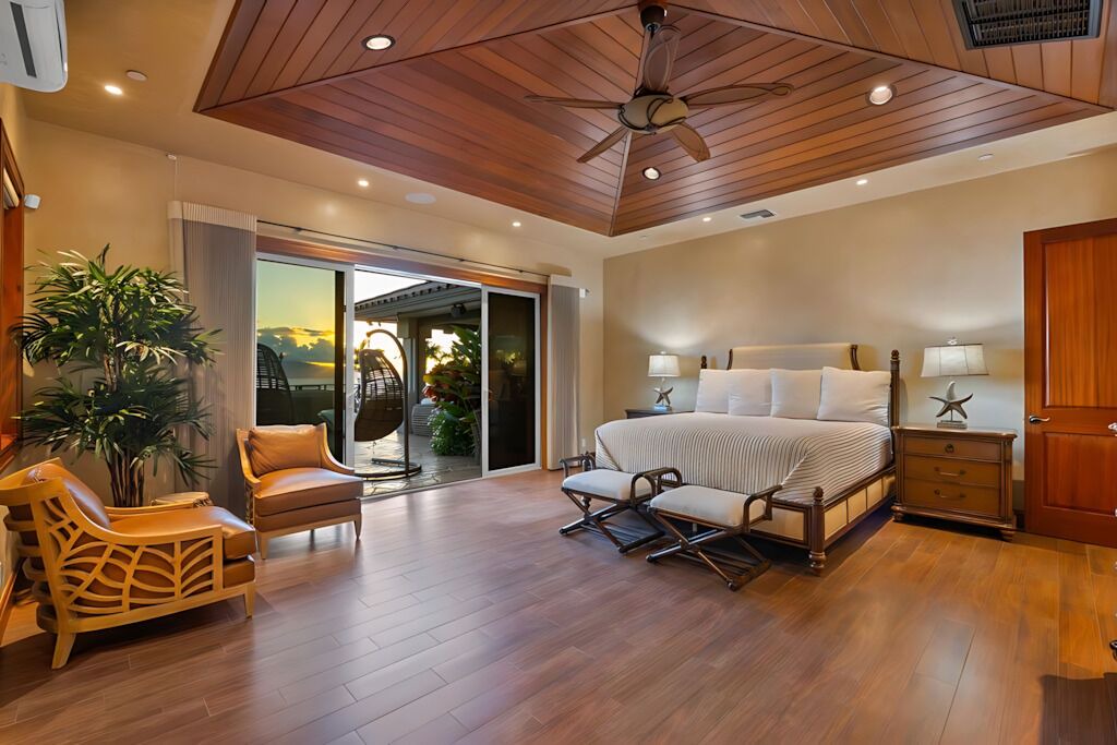 Photo of Bedroom in Historic Lahaina Front Street