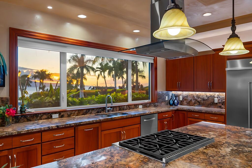 Photo of Kitchen in Historic Lahaina Front Street