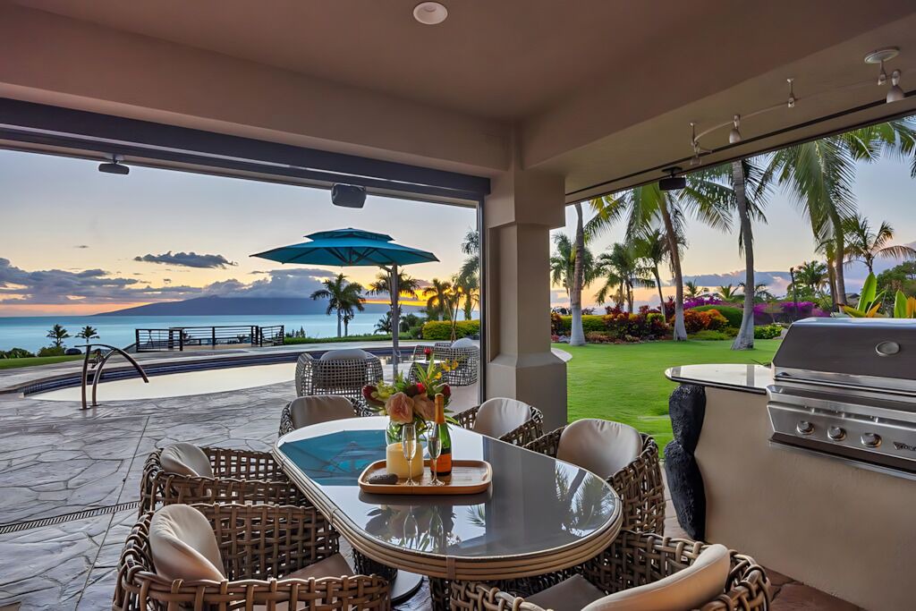 Photo of Outdoor in Historic Lahaina Front Street