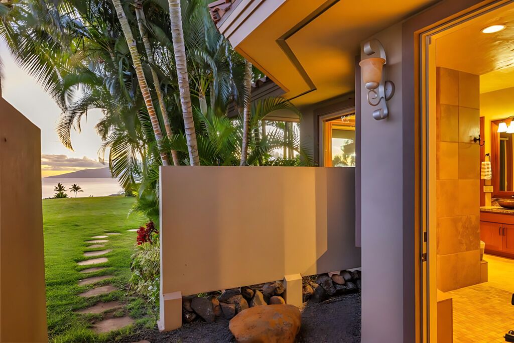 Photo of Outdoor in Historic Lahaina Front Street
