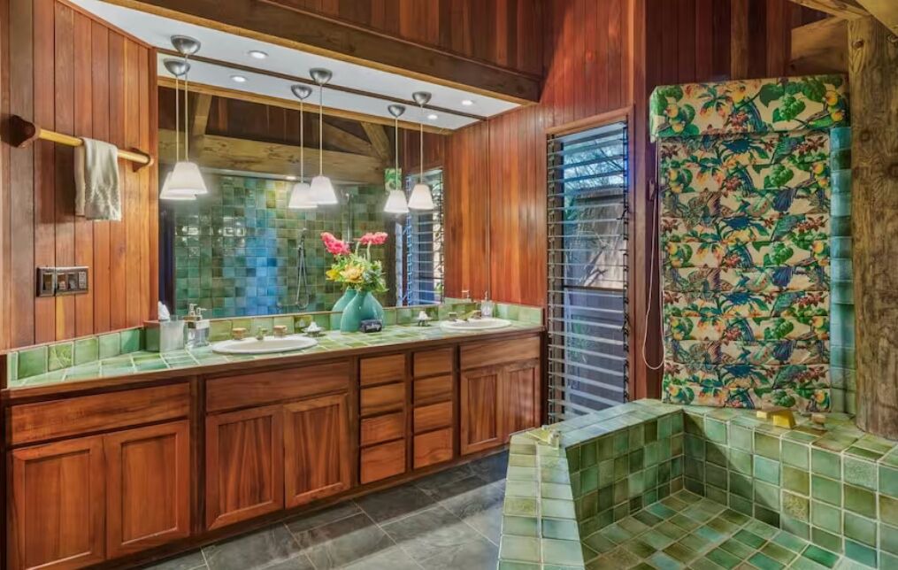 Photo of Bathroom in Napili