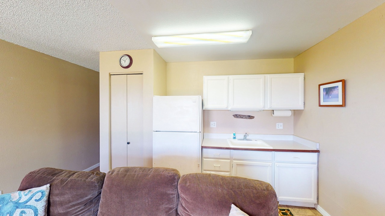 Photo of Kitchen in Kaunakakai