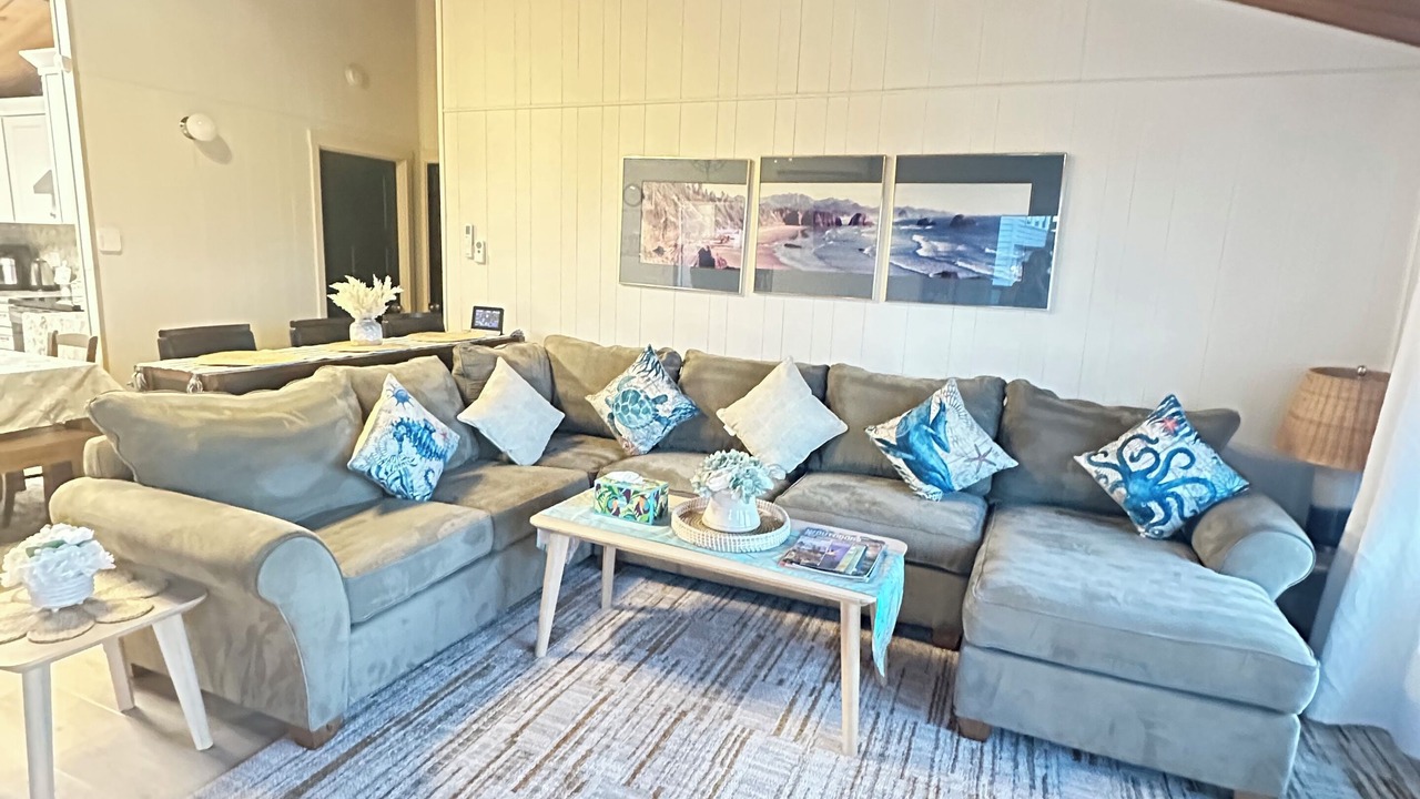 Photo of Livingroom in Roads End