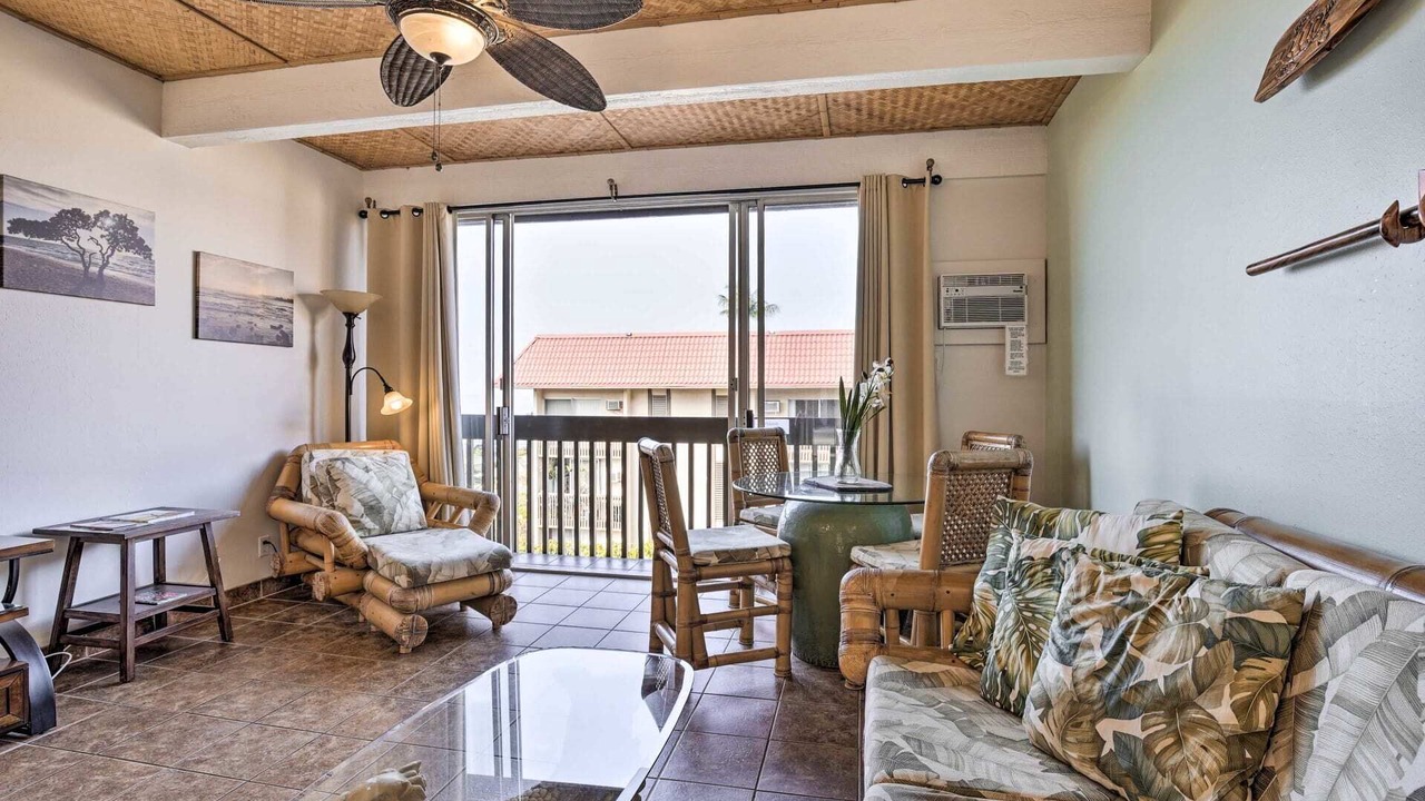 Photo of Livingroom in Historic Kailua Village