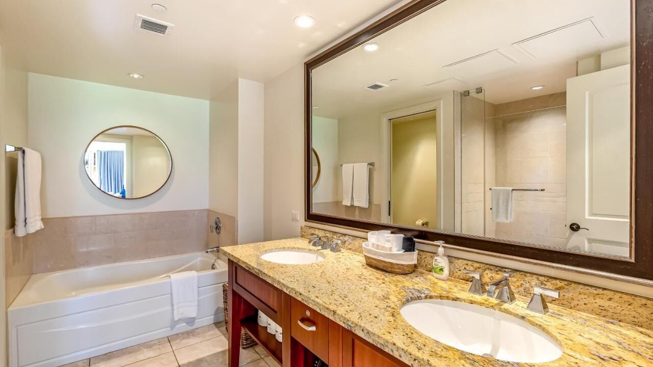 Photo of Bathroom in Honokowai