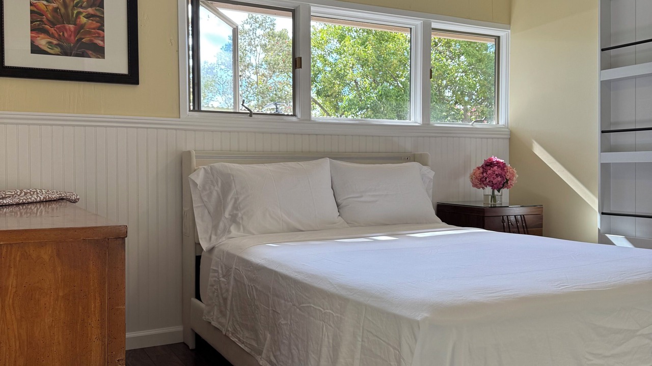 Photo of Bedroom in Pukalani