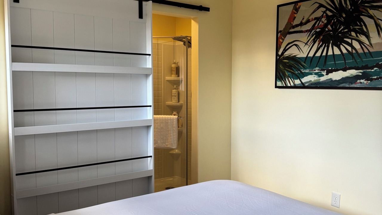 Photo of Bedroom in Pukalani