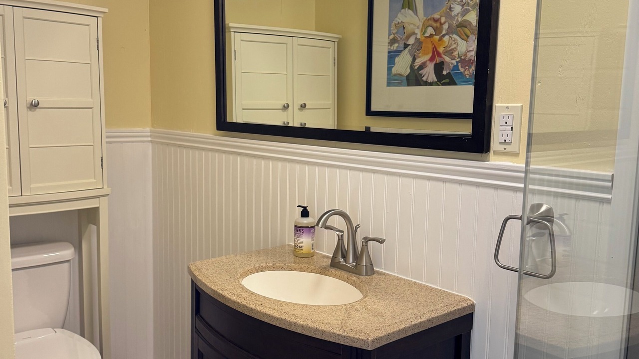 Photo of Bathroom in Pukalani
