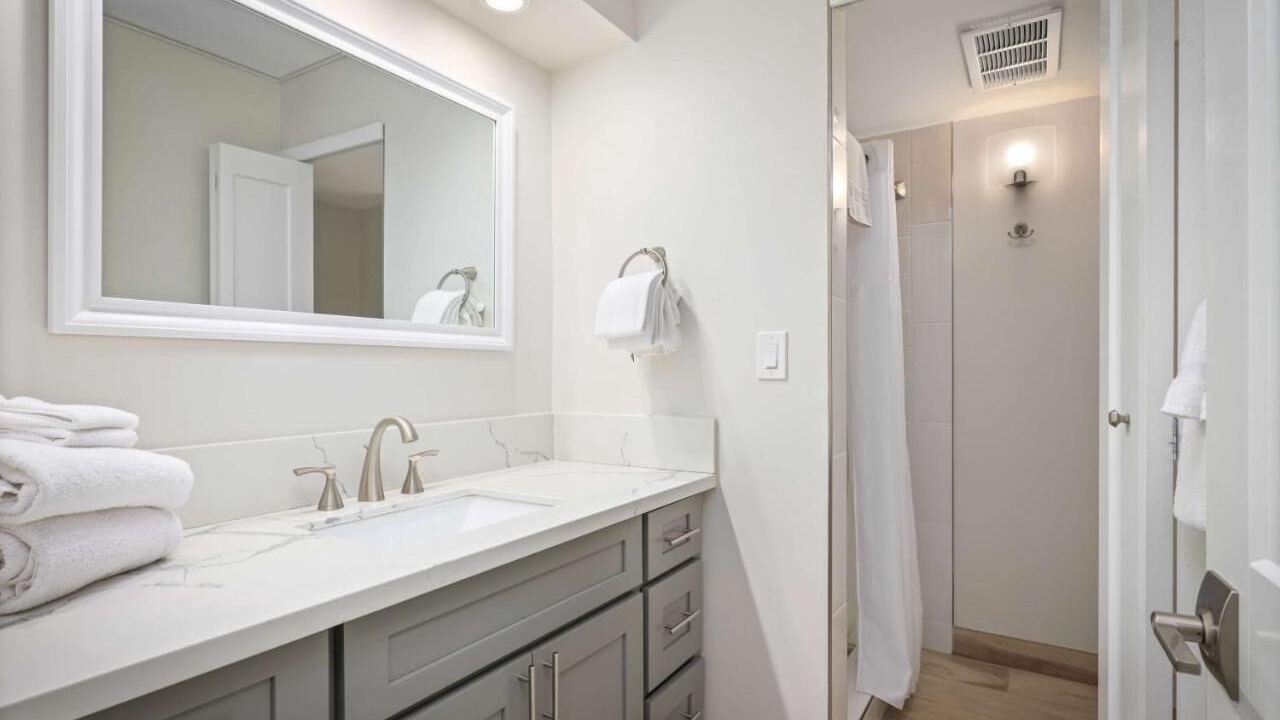 Photo of Bathroom in Honokowai