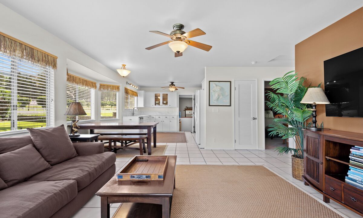 Photo of Livingroom in Kamuela