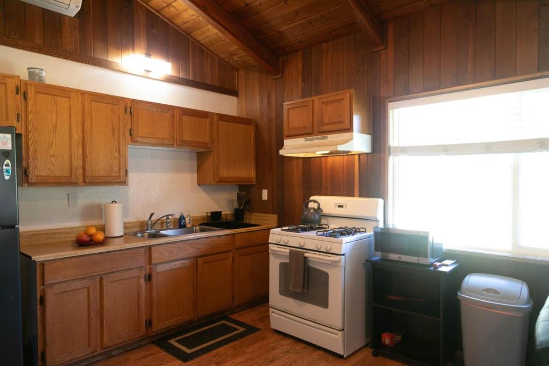 Photo of Kitchen in Mokuleia