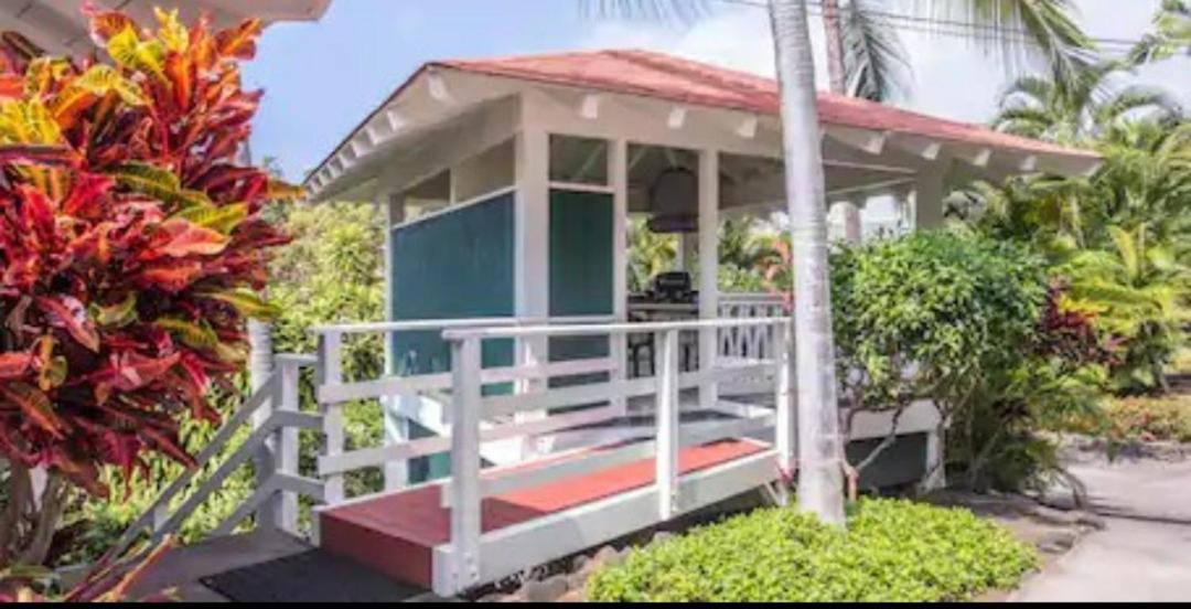Photo of Patio Balcony in Kahaluu Bay