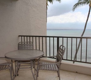 Lauloa Resort 