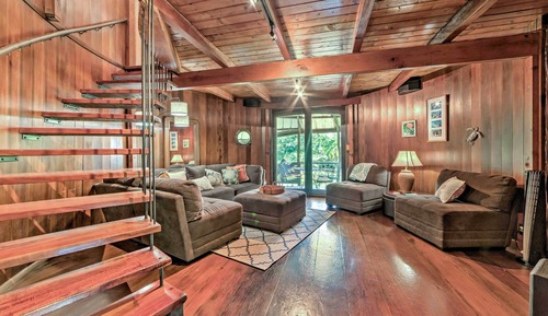 House (2 Bedrooms)
