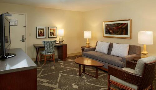 Diamond Head Tower Ocean View One-Bedroom Suite